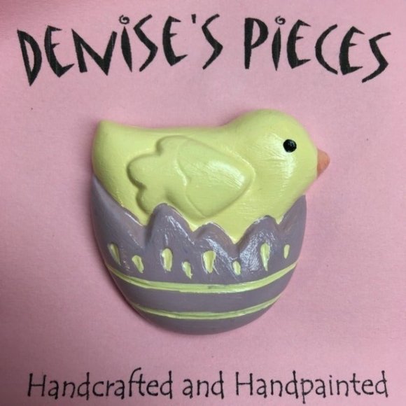 Easter Egg Pin Brooch Chick Pale Yellow Purple - Picture 1 of 2